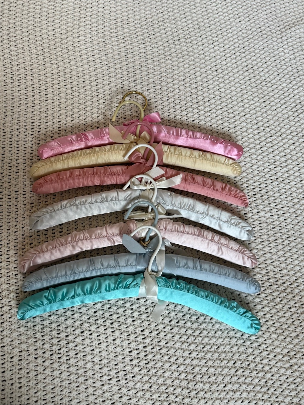 Vintage Satin Padded Hangers Set of 7 Pastel Boudoir Lingerie Bows